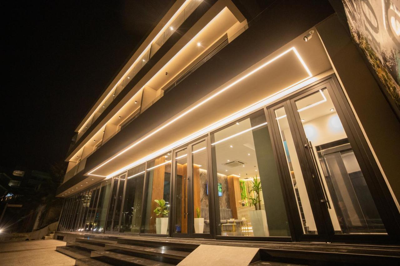 Vlorë Esbjerg Hotel מראה חיצוני תמונה