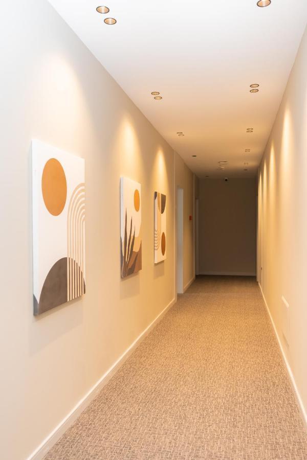 Vlorë Esbjerg Hotel מראה חיצוני תמונה