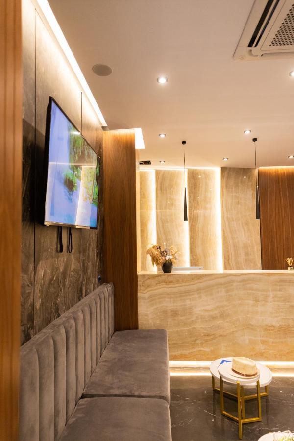 Vlorë Esbjerg Hotel מראה חיצוני תמונה