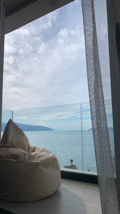 Vlorë Esbjerg Hotel מראה חיצוני תמונה