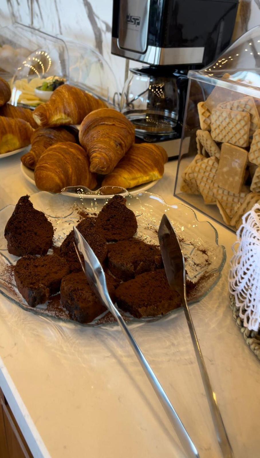 Vlorë Esbjerg Hotel מראה חיצוני תמונה