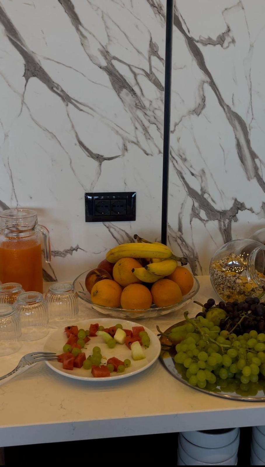 Vlorë Esbjerg Hotel מראה חיצוני תמונה